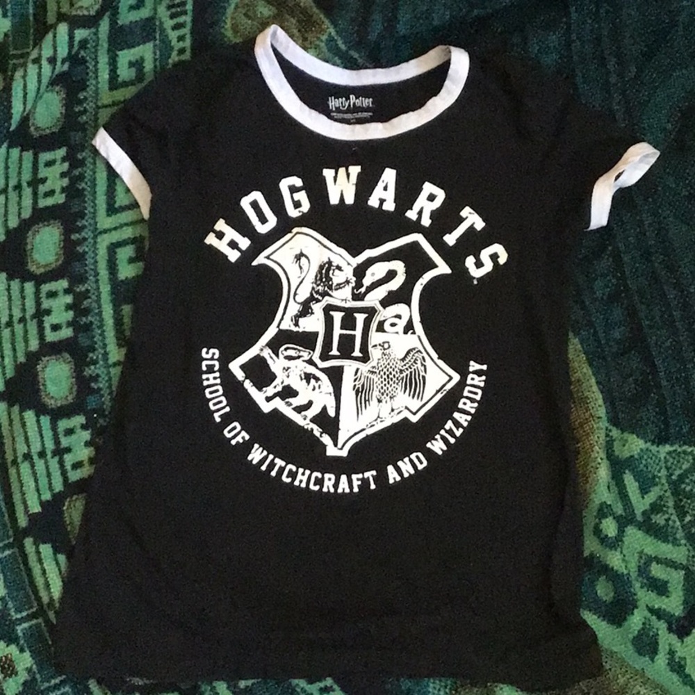 Harry shirt size large woman’s